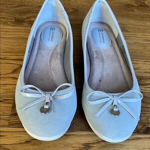 Giani Bernini Light Gray Suede Ballet Flats
